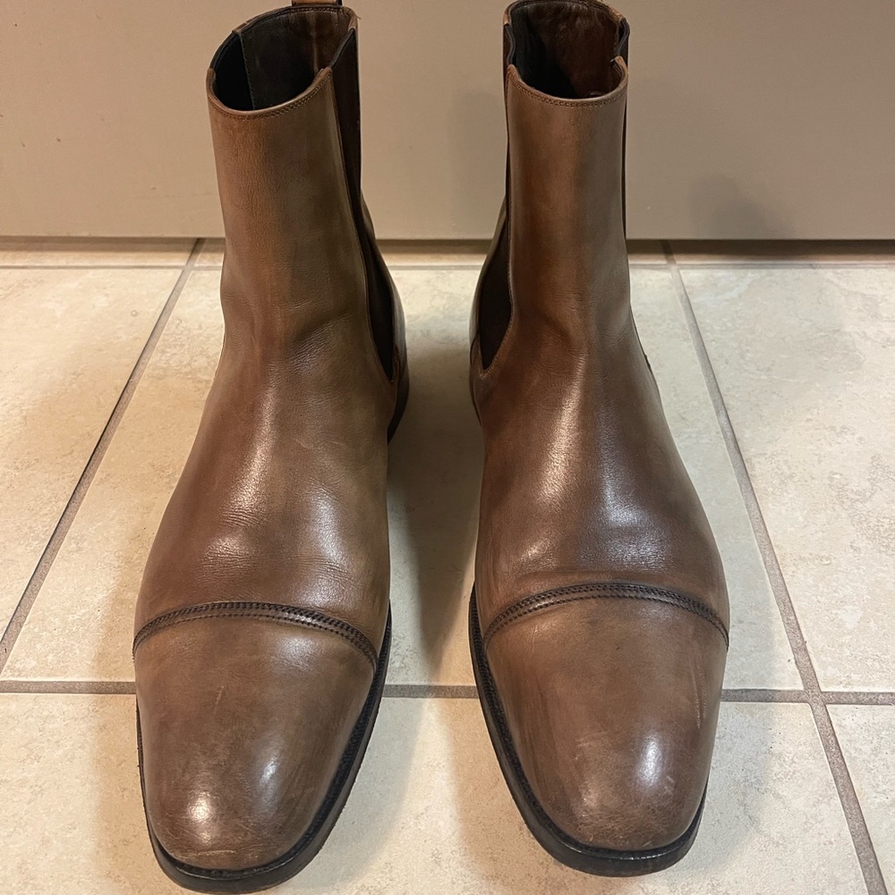 TOM FORD
leather Chelsea boots